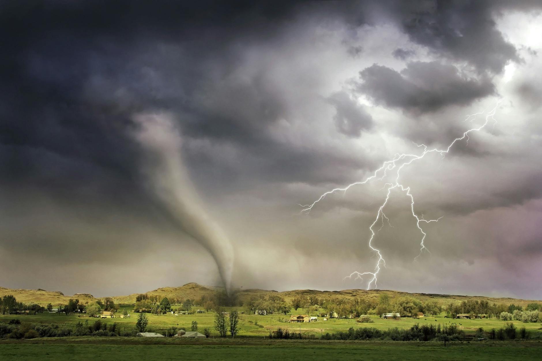 Has there ever been a tornado in England?